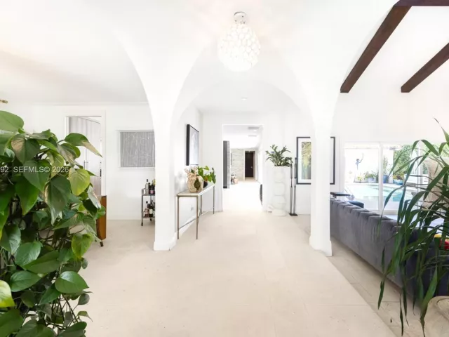 Продажа дома по адресу 1233 102nd St - фото 6743866