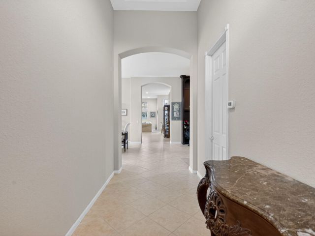 Продажа дома по адресу 13571 Morocca Lake Lane - фото 6764935