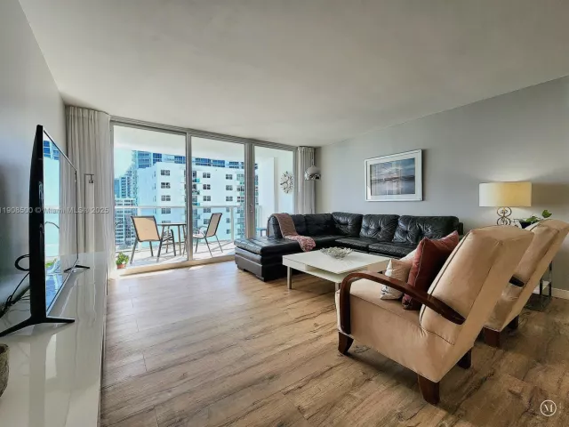 Квартира в аренду номер1406S - фото 6744063