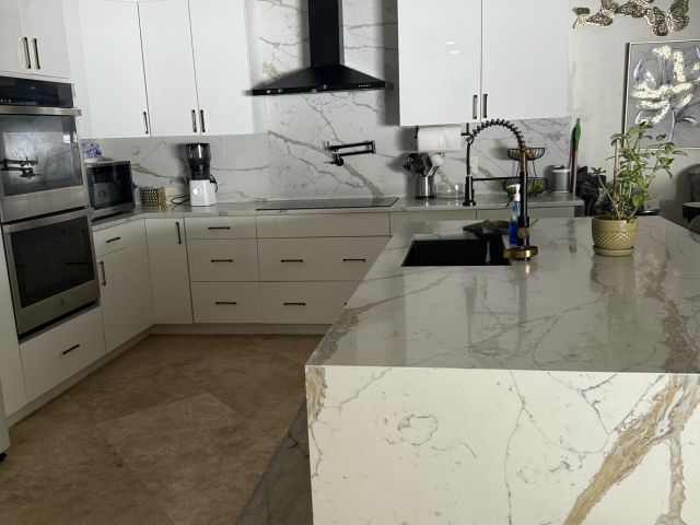 Дом в аренду по адресу 6000 Adriatic Way - фото 6914669