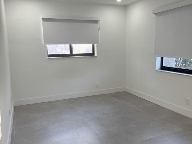 Дом в аренду по адресу 1191 SW 15th Street - фото 6748595