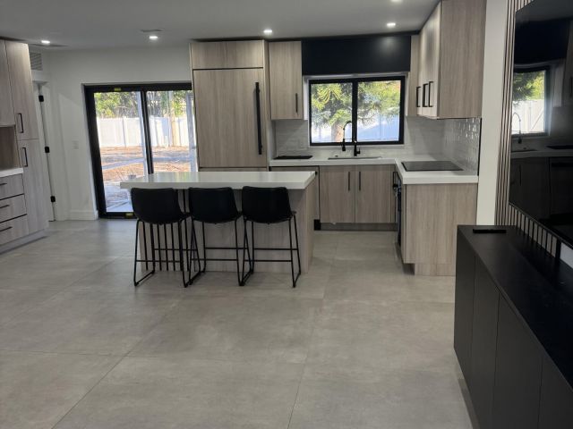 Дом в аренду по адресу 1191 SW 15th Street - фото 6748599