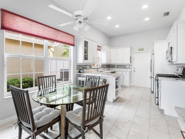 Продажа дома по адресу 8217 Quail Meadow Way - фото 6745295