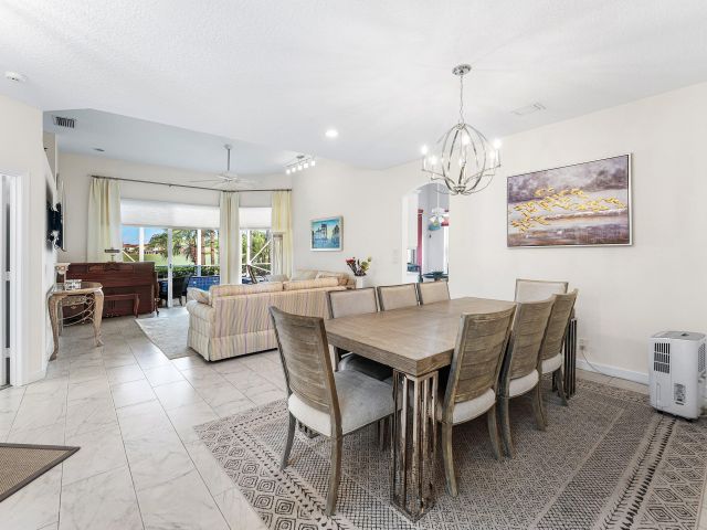 Продажа дома по адресу 8217 Quail Meadow Way - фото 6745300