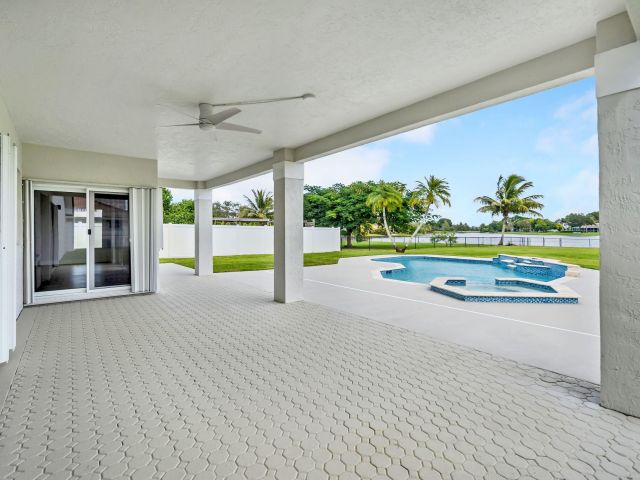 Продажа дома по адресу 20411 NW 4th Street - фото 6809486