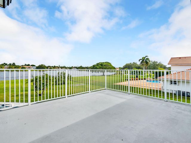 Продажа дома по адресу 20411 NW 4th Street - фото 6809492