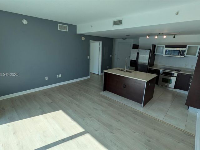 Продажа квартиры #4007 - фото 7444789