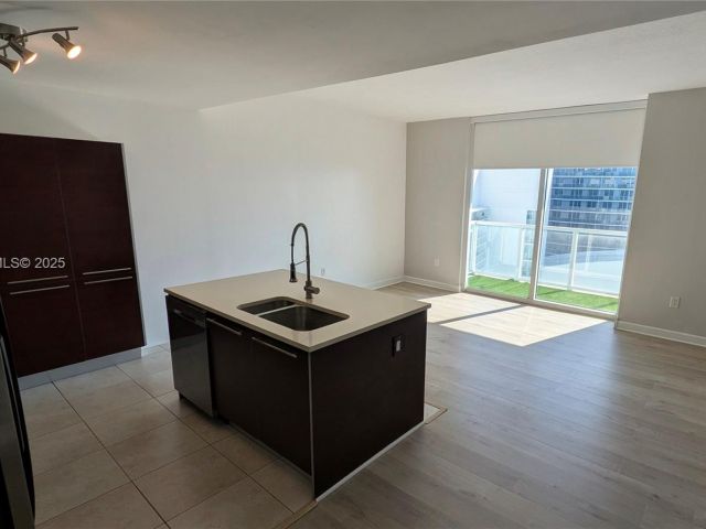 Продажа квартиры #4007 - фото 7444791