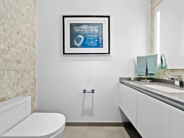 Продажа квартиры #2505 - фото 6745220