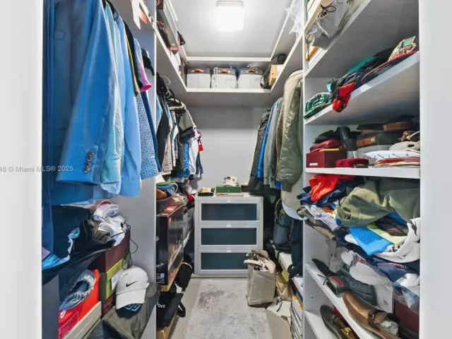 Продажа квартиры #2505 - фото 6745217