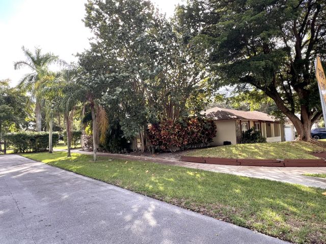 Продажа дома по адресу 772 NW 41st Terrace - фото 6750910