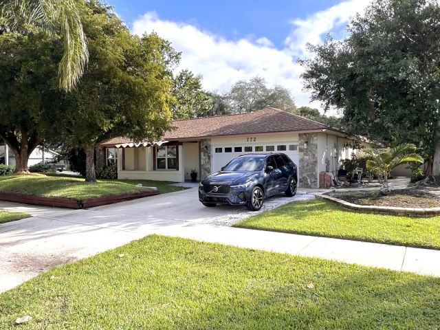 Продажа дома по адресу 772 NW 41st Terrace - фото 6750913