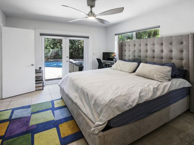 Продажа дома по адресу 2016 NE 22nd Street - фото 6772608