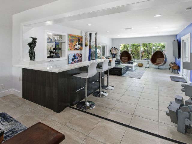 Продажа дома по адресу 2016 NE 22nd Street - фото 6772618