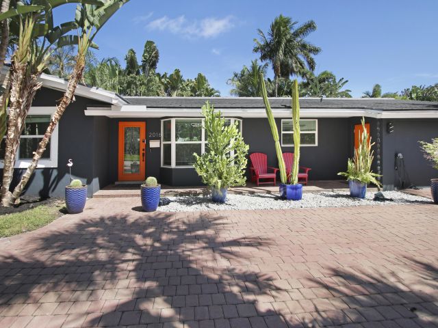 Продажа дома по адресу 2016 NE 22nd Street - фото 6772624