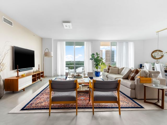 Продажа квартиры #902 - фото 6752496