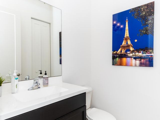 Дом в аренду по адресу 15210 Seaglass Terrace Lane - фото 6771056