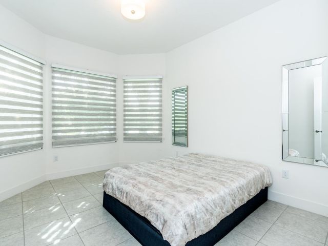 Дом в аренду по адресу 15210 Seaglass Terrace Lane - фото 6771060