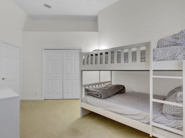 Дом в аренду по адресу 6564 Somerset Circle - фото 6748540