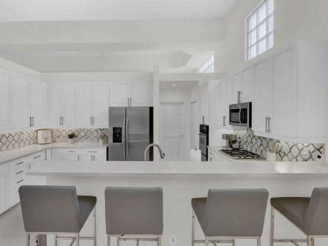 Дом в аренду по адресу 6564 Somerset Circle - фото 6748548