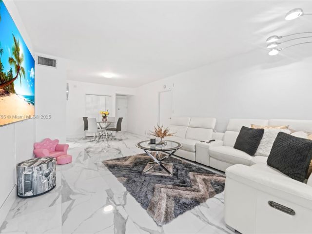 Продажа квартиры #716 - фото 6745897