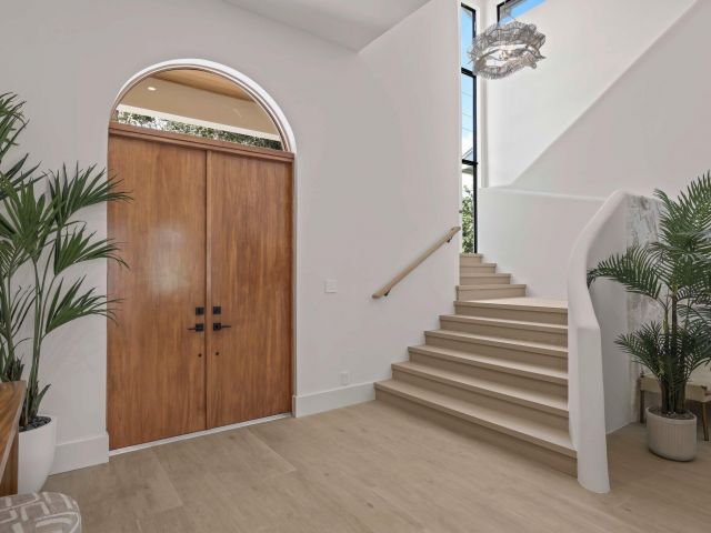 Продажа дома по адресу 1701 N Swinton Avenue - фото 6822408