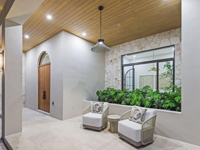 Продажа дома по адресу 1701 N Swinton Avenue - фото 6822410