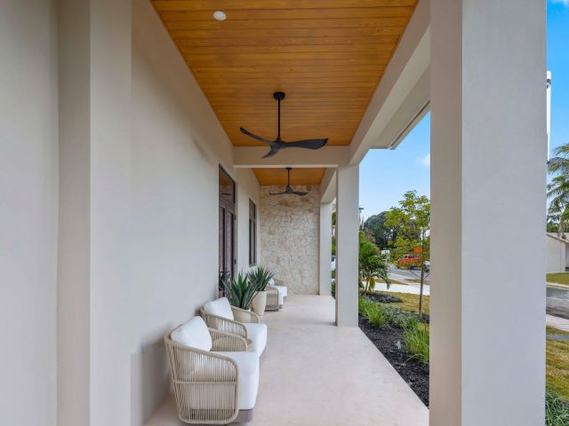 Продажа дома по адресу 1701 N Swinton Avenue - фото 6822412