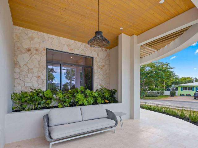 Продажа дома по адресу 1701 N Swinton Avenue - фото 6822414