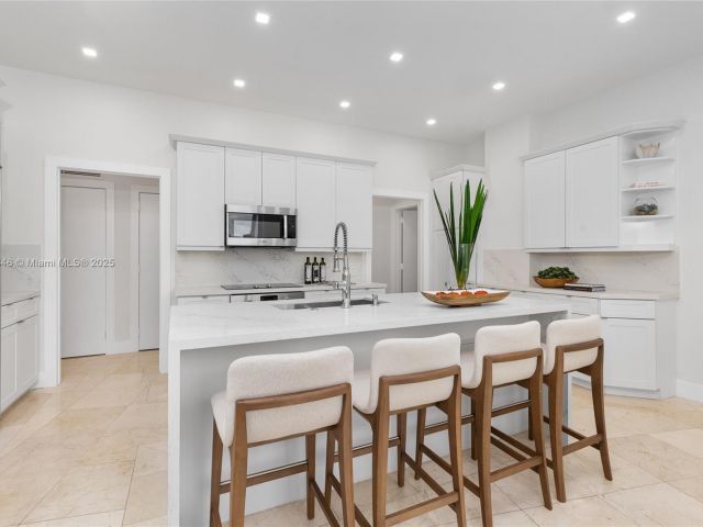 Продажа квартиры #3901 - фото 6753723