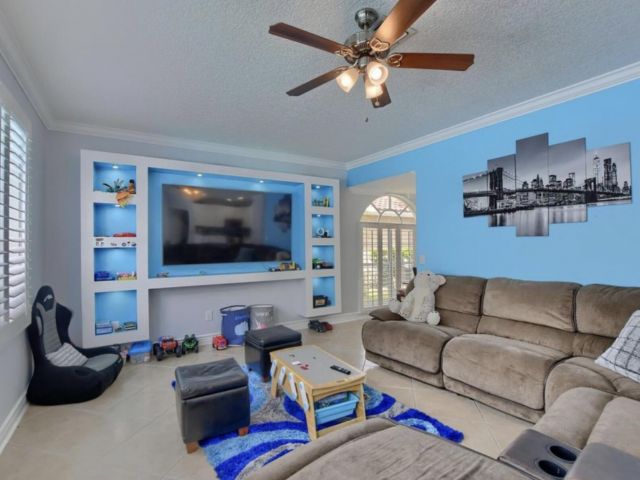 Продажа дома по адресу 9460 Lake Serena Drive - фото 6748508