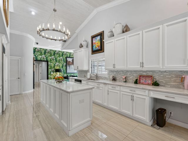 Продажа дома по адресу 7205 Mandarin Drive - фото 6861003