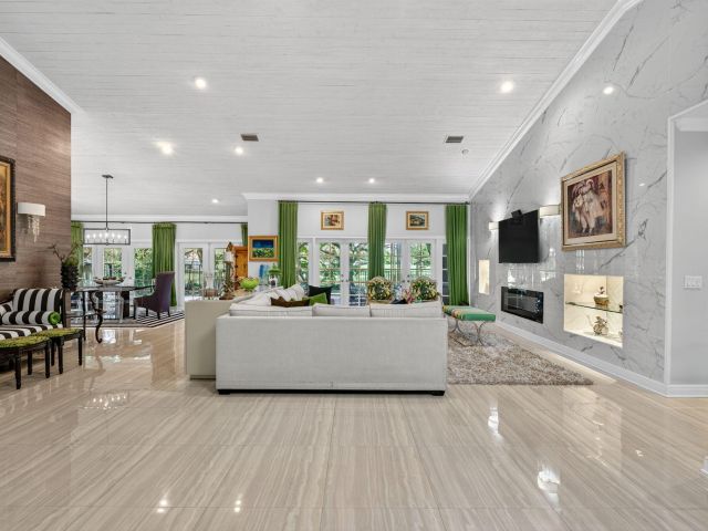 Продажа дома по адресу 7205 Mandarin Drive - фото 6861014