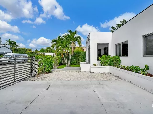 Дом в аренду по адресу 85 NW 47th St 0 - фото 6755269