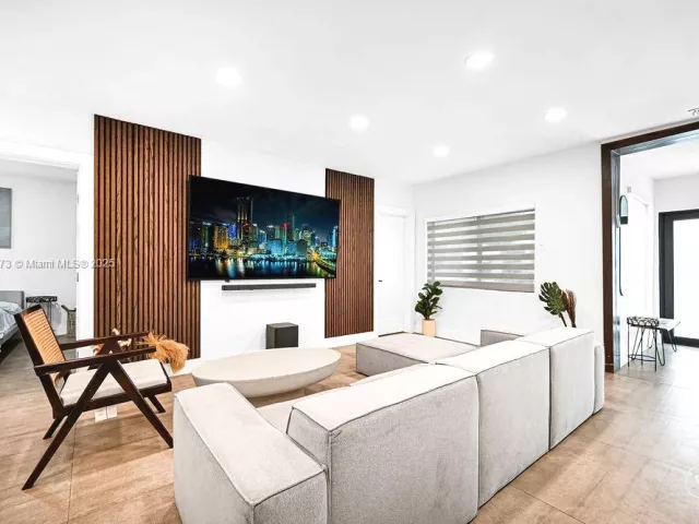 Дом в аренду по адресу 85 NW 47th St 0 - фото 6755255