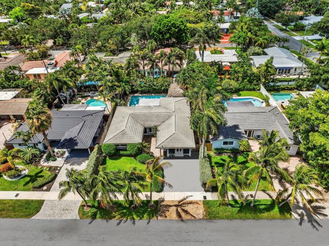 Дом в аренду по адресу 1786 NE 21st Street - фото 6747497