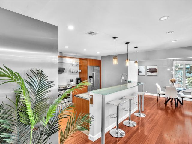 Дом в аренду по адресу 1786 NE 21st Street - фото 6747504