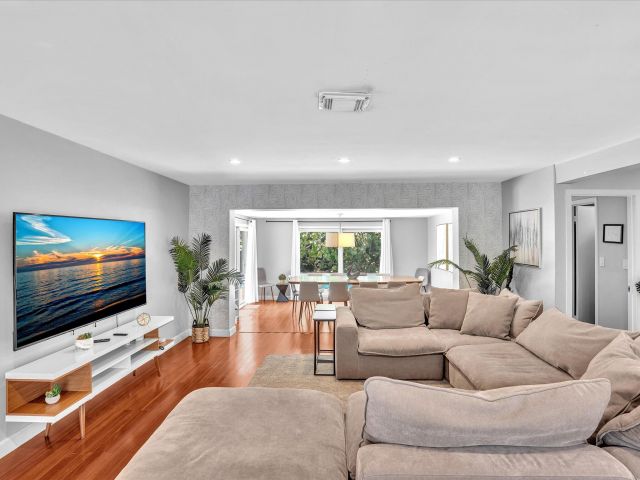 Дом в аренду по адресу 1786 NE 21st Street - фото 6747512