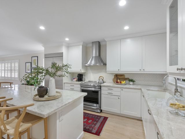 Продажа дома по адресу 111 NE 17th Avenue - фото 6765787