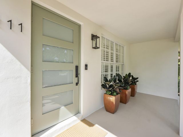 Продажа дома по адресу 111 NE 17th Avenue - фото 6765795