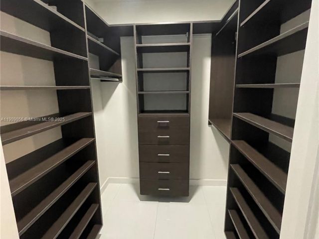 Продажа квартиры #2303 - фото 6746370