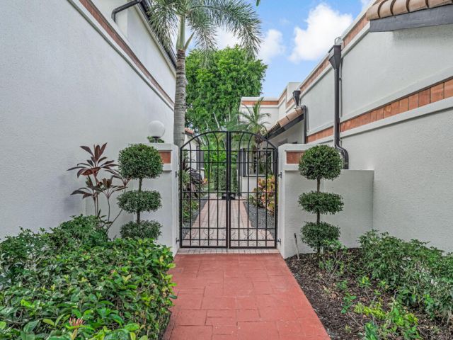 Продажа дома по адресу 6597 Via Benita - фото 6779917