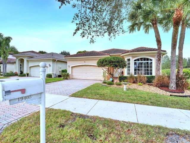 Продажа дома по адресу 19405 SW 67th Street - фото 6815327