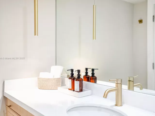 Продажа квартиры #836 - фото 6761679