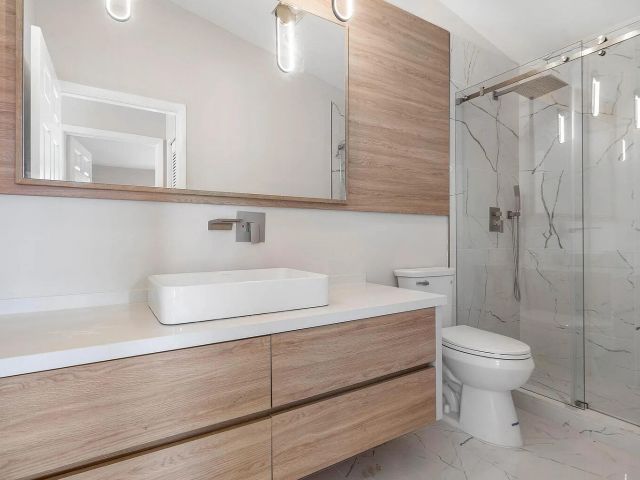 Дом в аренду по адресу 8031 Nadmar Avenue - фото 6754721