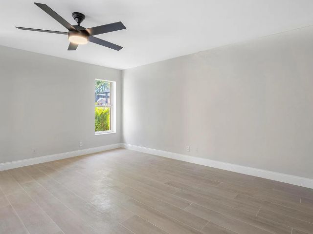 Дом в аренду по адресу 8031 Nadmar Avenue - фото 6754728