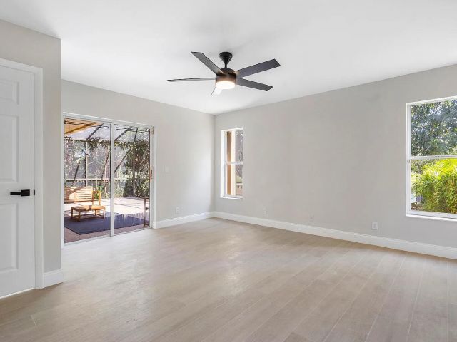 Дом в аренду по адресу 8031 Nadmar Avenue - фото 6754729