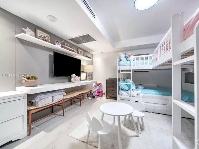 Продажа квартиры #1414/1415 - фото 6753405