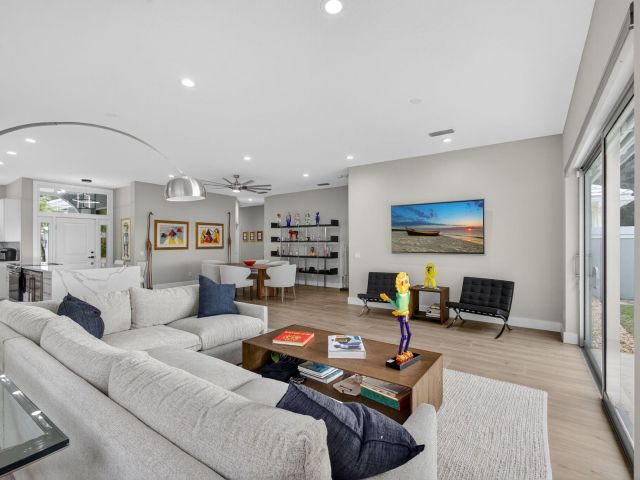 Продажа дома по адресу 945 Bear Island Circle - фото 6760659