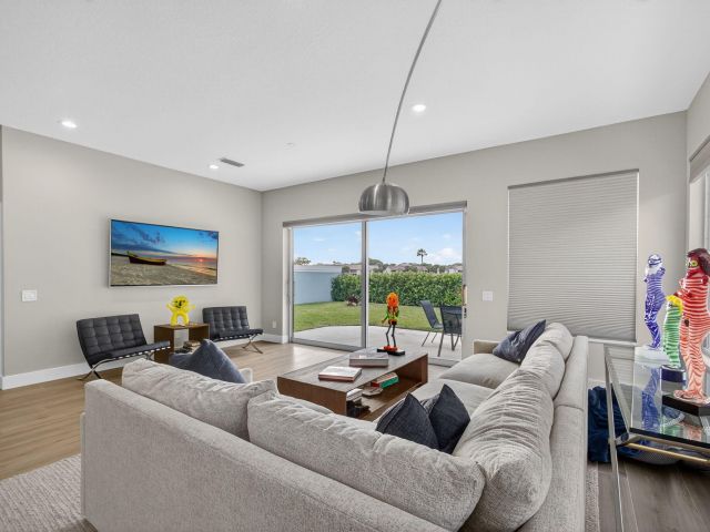 Продажа дома по адресу 945 Bear Island Circle - фото 6760660